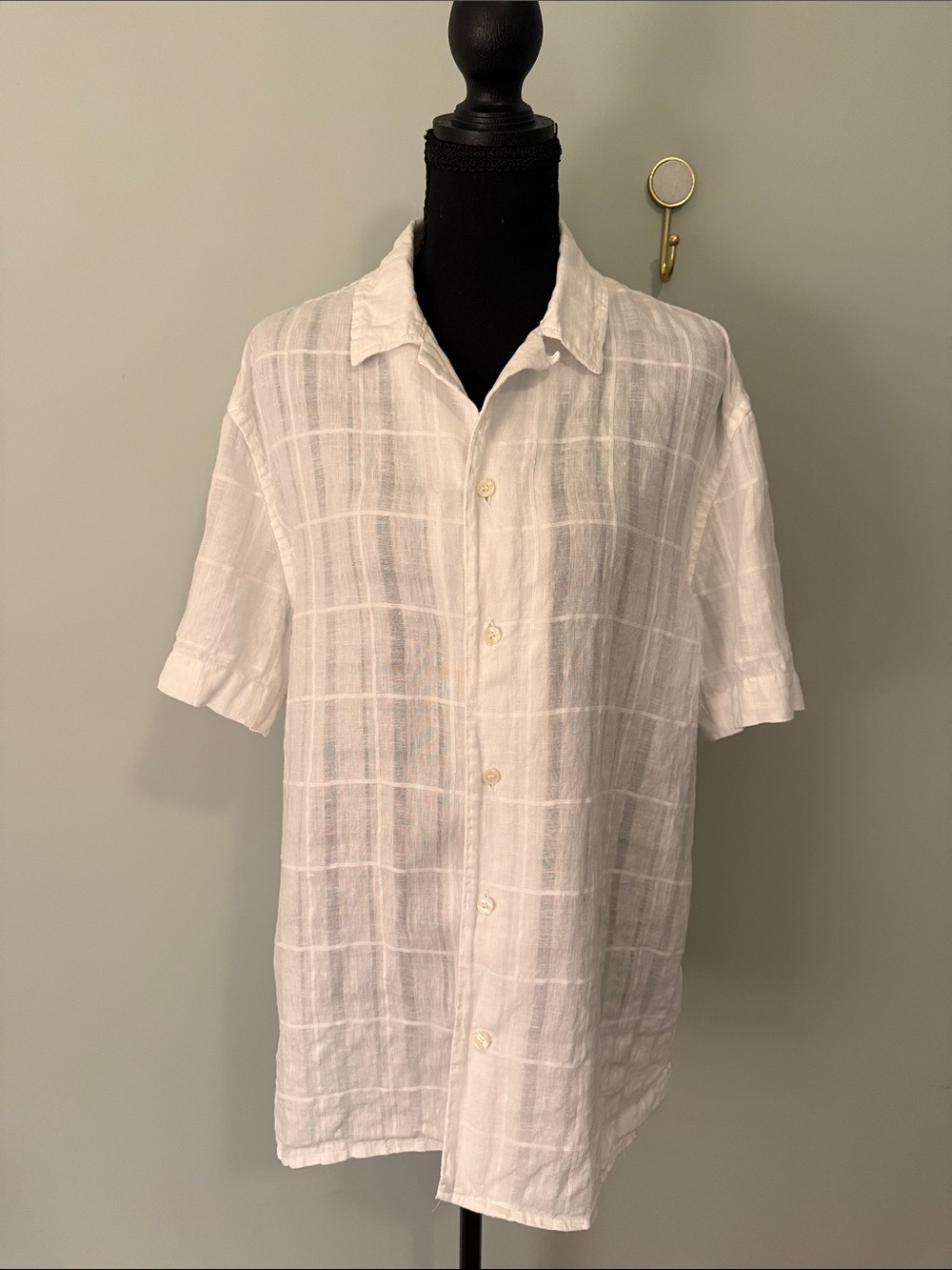 Banana Republic White Short-Sleeve Linen Button-Down Shirt